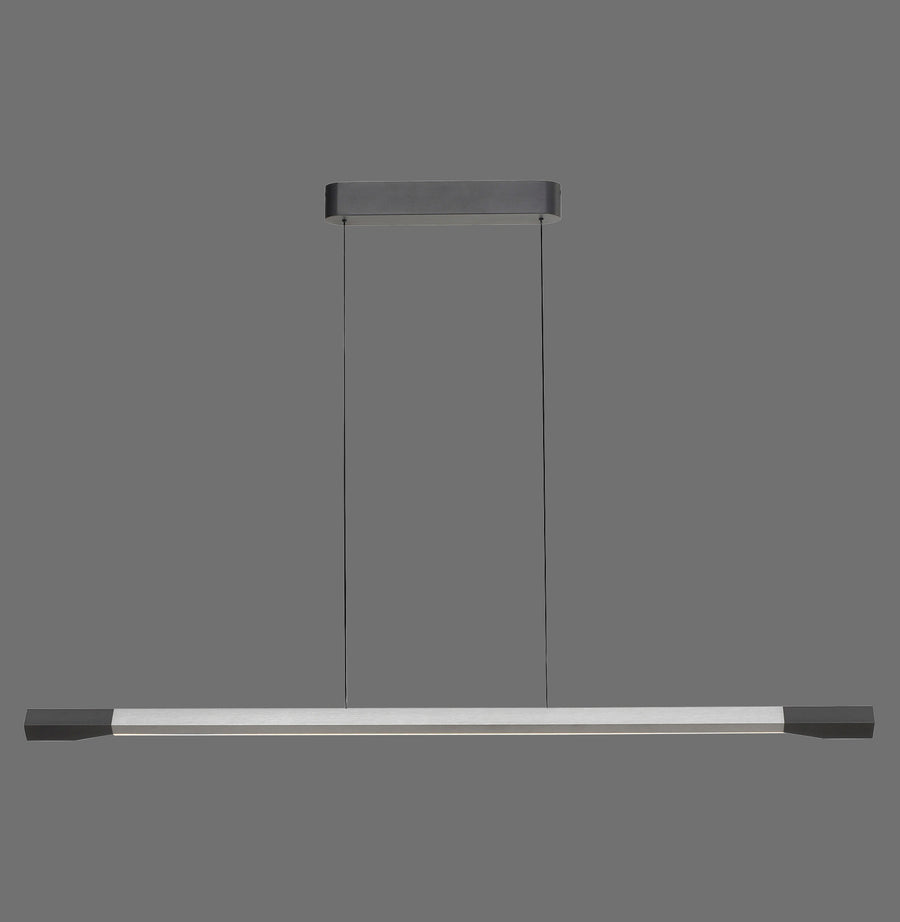Vue de face du luminaire linéaire en aluminium brossé avec embouts anthracite, sur fond gris