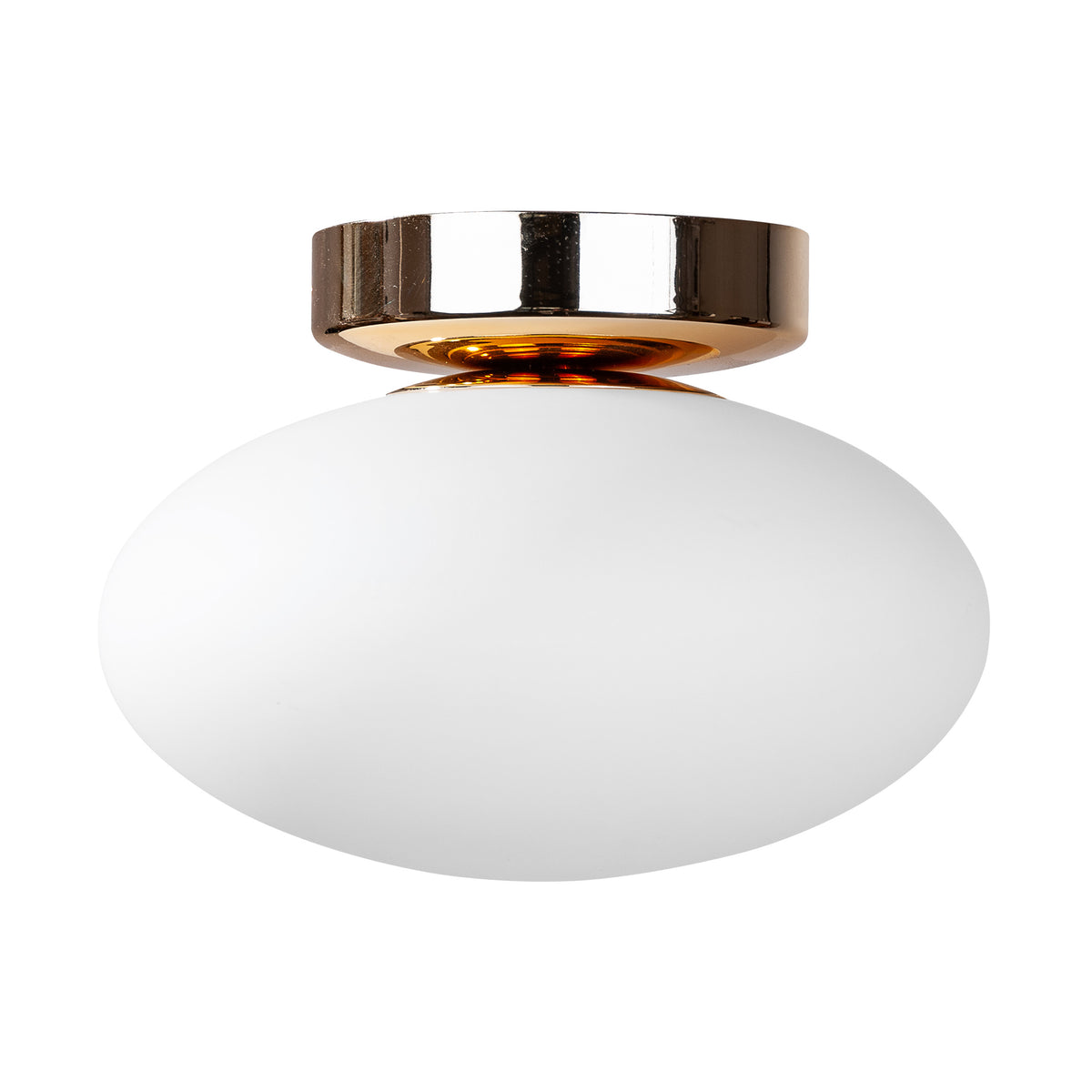 Vue de face du plafonnier doré avec diffuseur en verre blanc opalin.