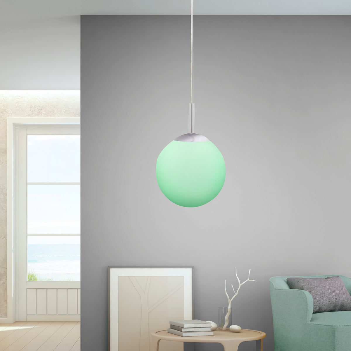 Mise en ambiance du luminaire suspendu éclairé en vert dans un salon contemporain