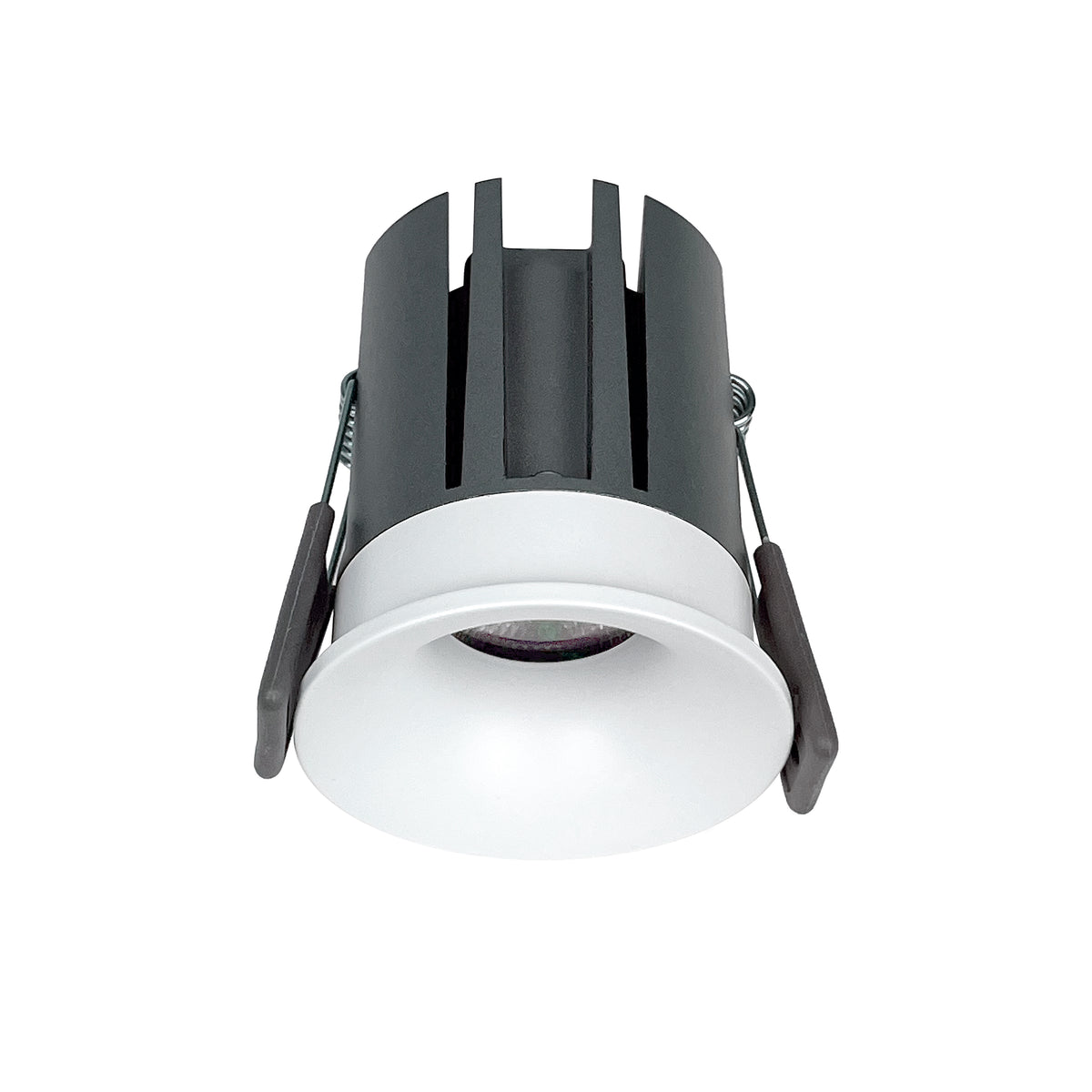 Spot encastrable blanc et noir vu de trois quarts, clips de fixation visibles.