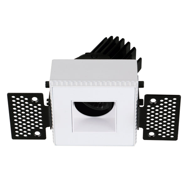 Spot encastrable orientable VIP3T carré, LED intégrée