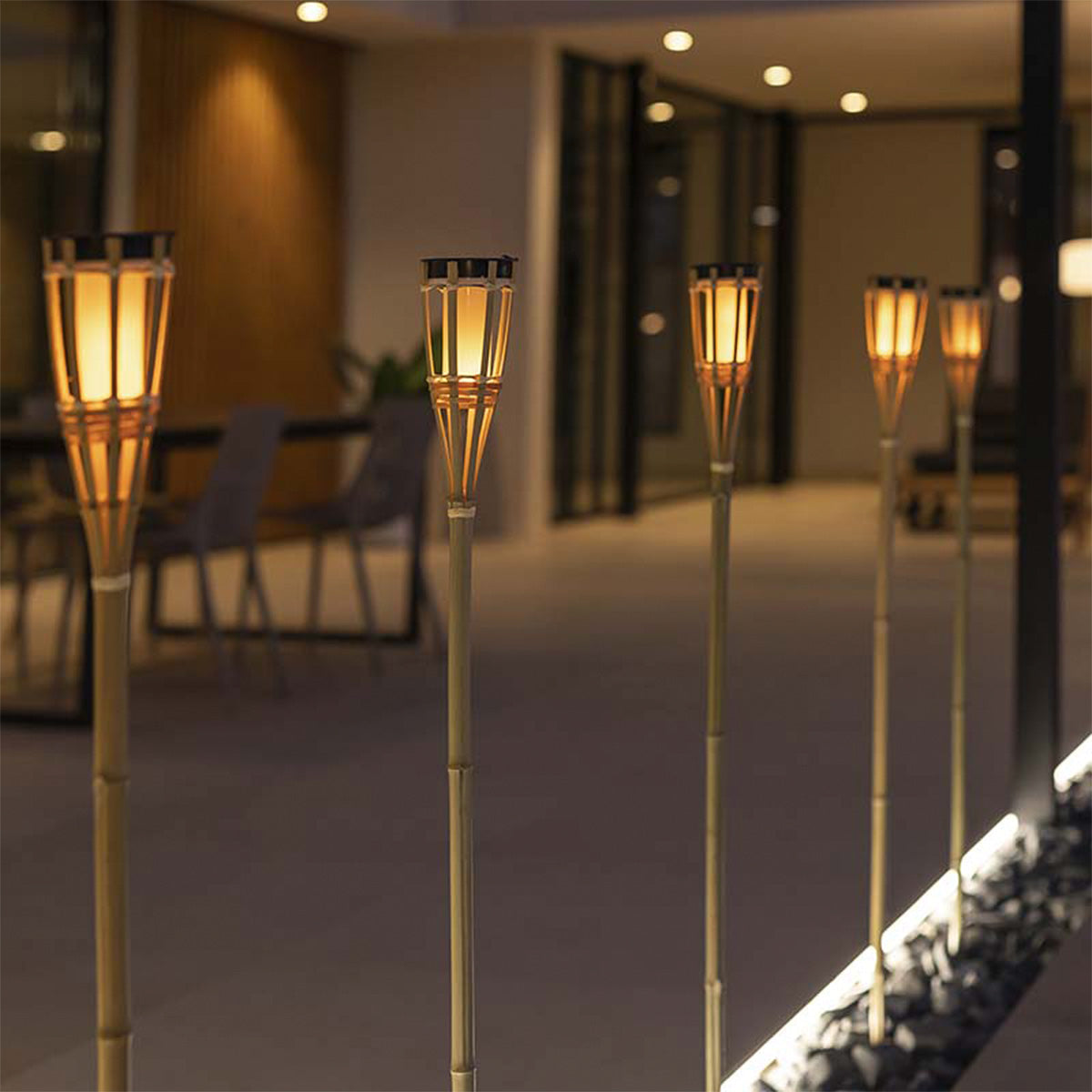 Balise solaire de jardin Hiama effet flamme, lot de 24