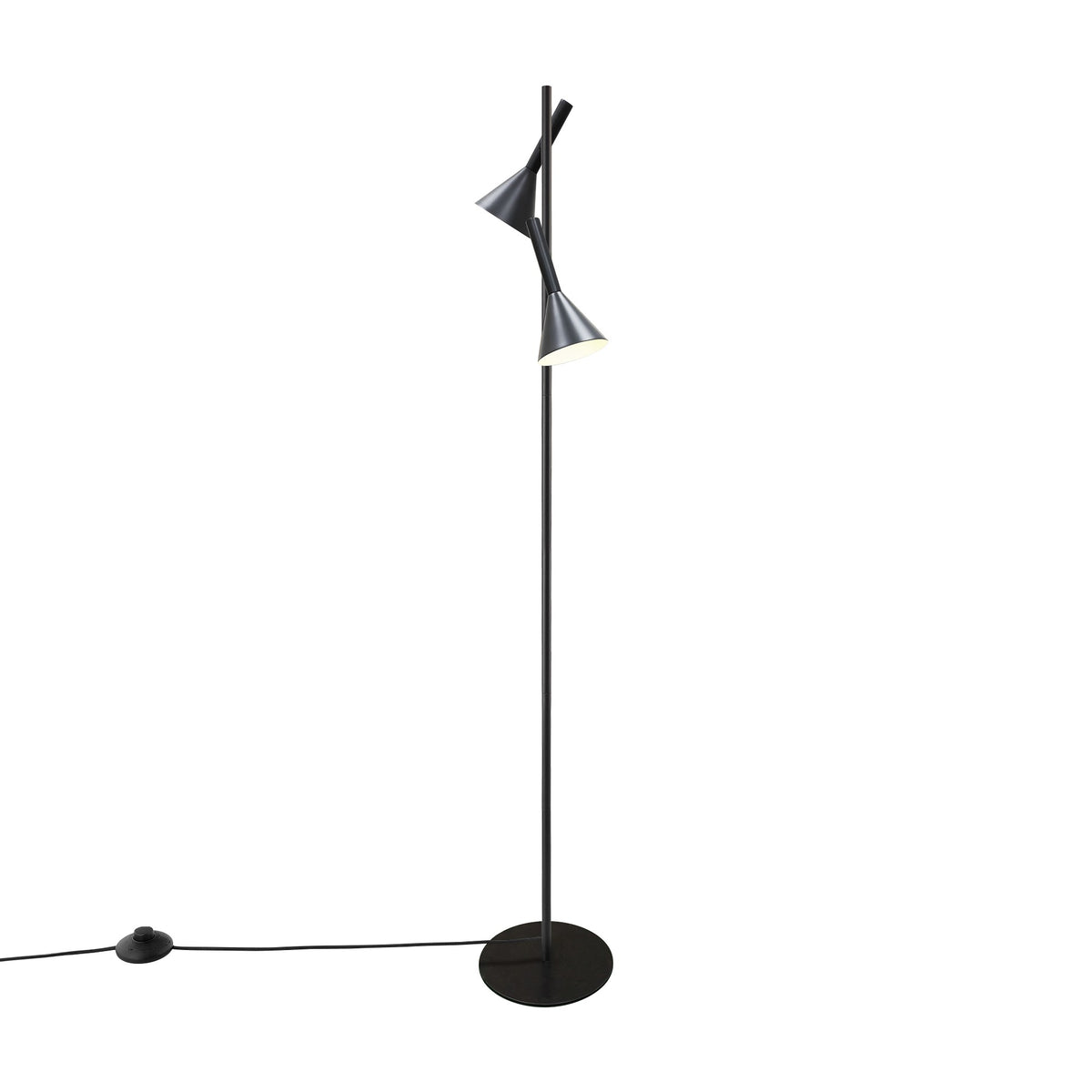 Lampadaire entier de profil avec câble noir et interrupteur au pied
