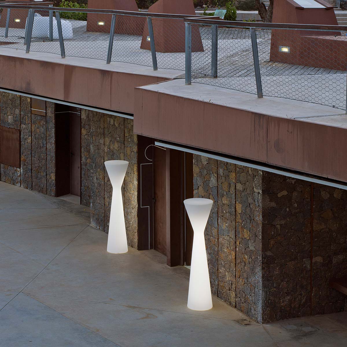 Lampadaire conique Konika 170