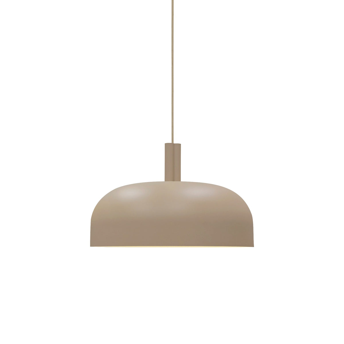 Suspension beige en forme de dôme, vue de face sur fond blanc.