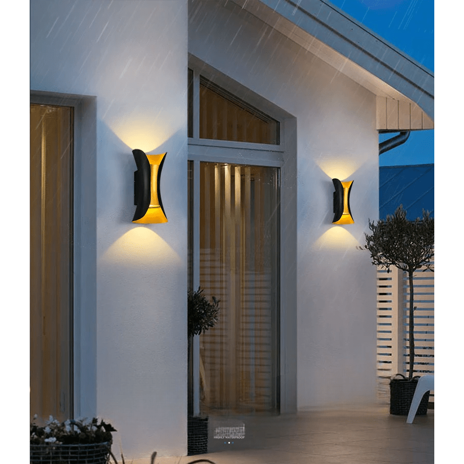 Applique Allée Nordique LED | Toril - Designix Applique murale extérieur 60x70x130mm Blanc Chaud Noir et or