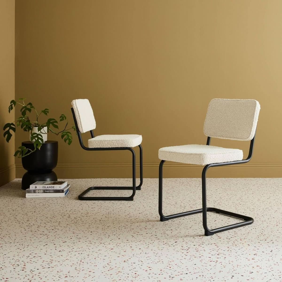 Chaise Cantilever Bouclette Blanche | Zeste - Designix Chaise de Bureau