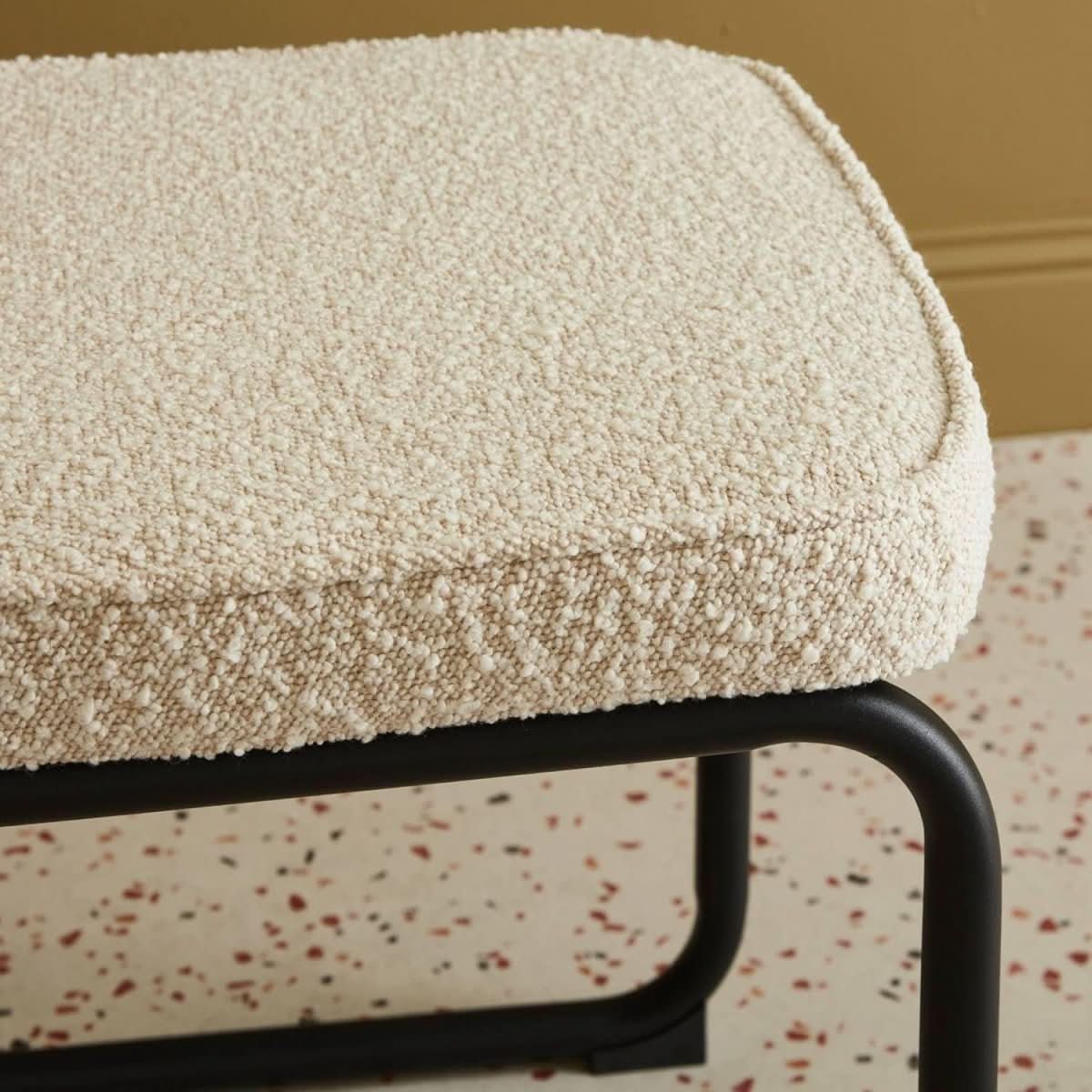 Chaise Cantilever Bouclette Blanche | Zeste - Designix Chaise de Bureau