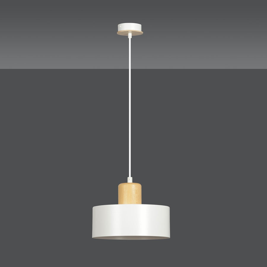 Suspension blanche et bois clair présentée de face sur fond gris anthracite.