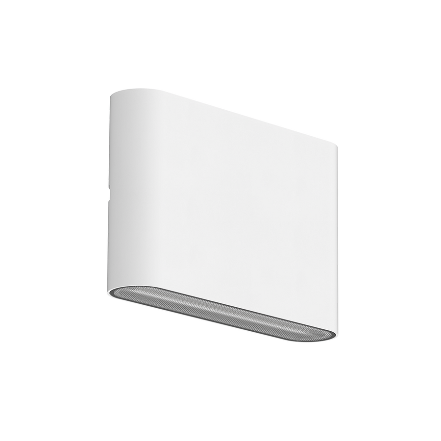 Vue de trois quarts du luminaire blanc, capot bombé et diffuseur strié