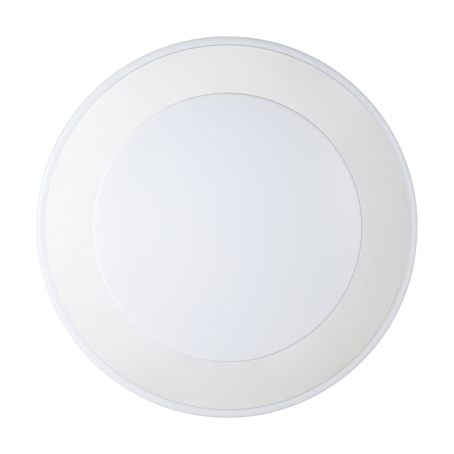 Vue de dessous face au plafonnier rond, diffuseur blanc uni et cerclage clair