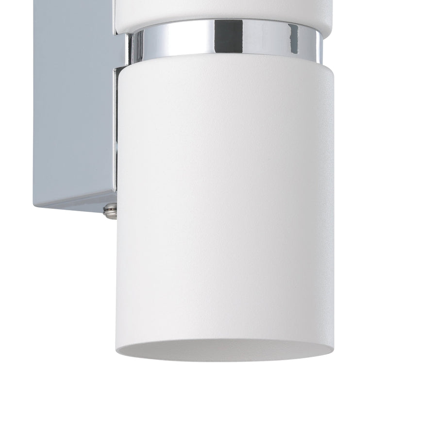 Détail du cerclage chromé et de l'abat-jour cylindrique blanc inférieur
