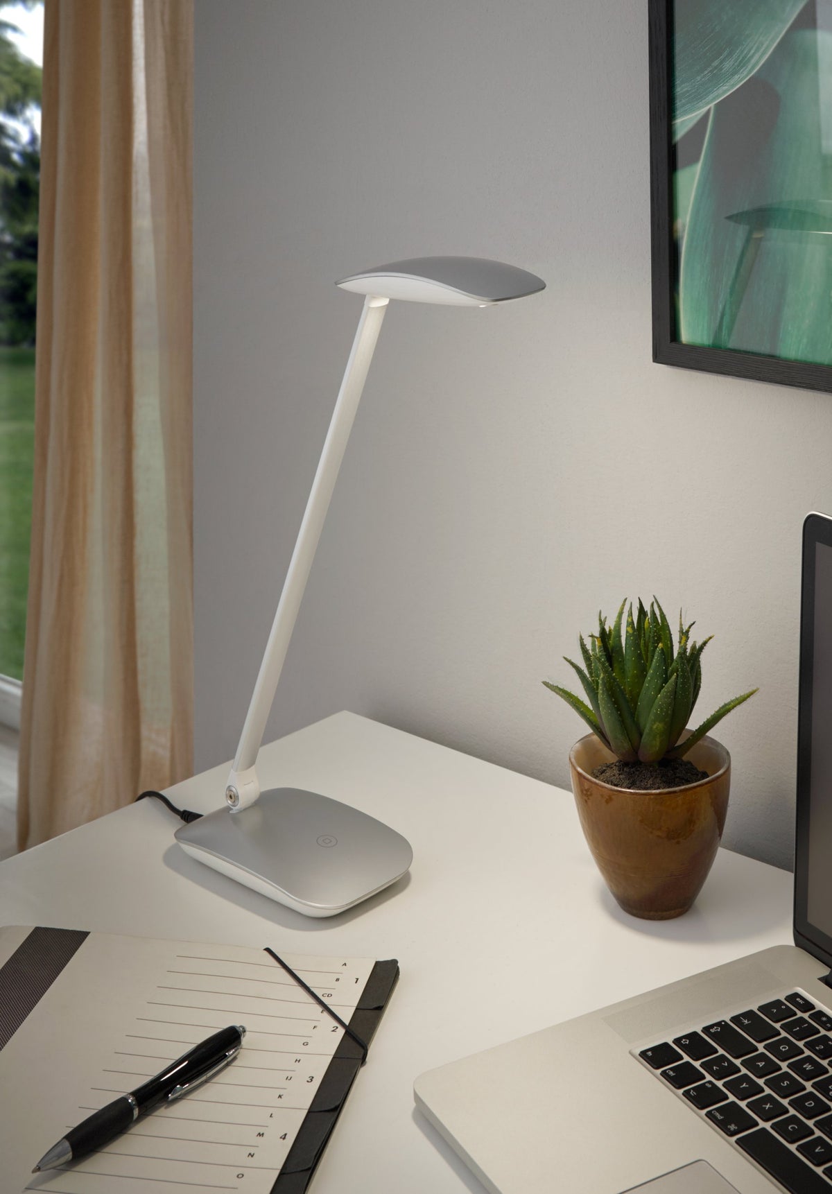 Lampe à poser Cajero argentée