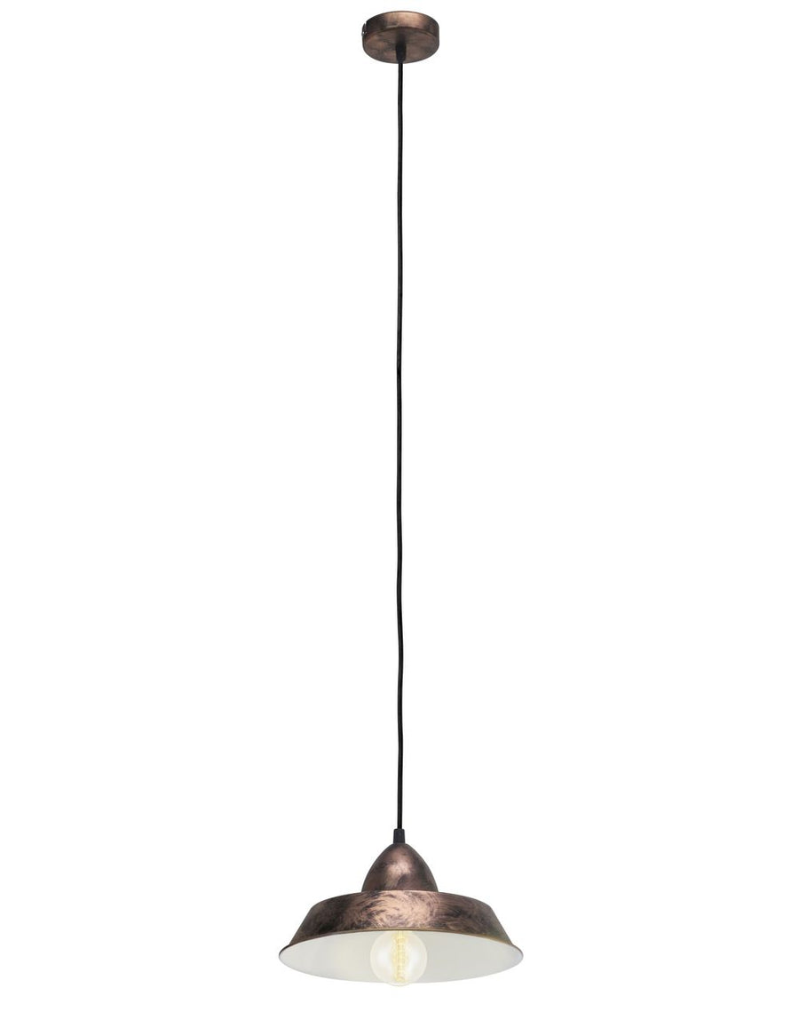 Suspension cuivrée de face sur fond blanc, abat-jour métallique et câble noir