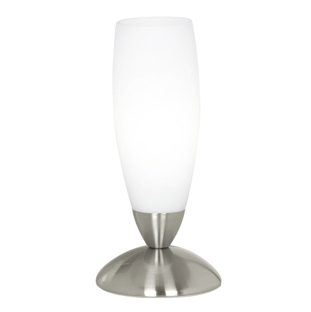 Lampe à poser blanche et nickel présentée de face sur fond blanc