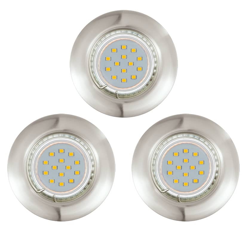 Trois spots encastrables ronds en nickel satiné, vue de face sur fond blanc