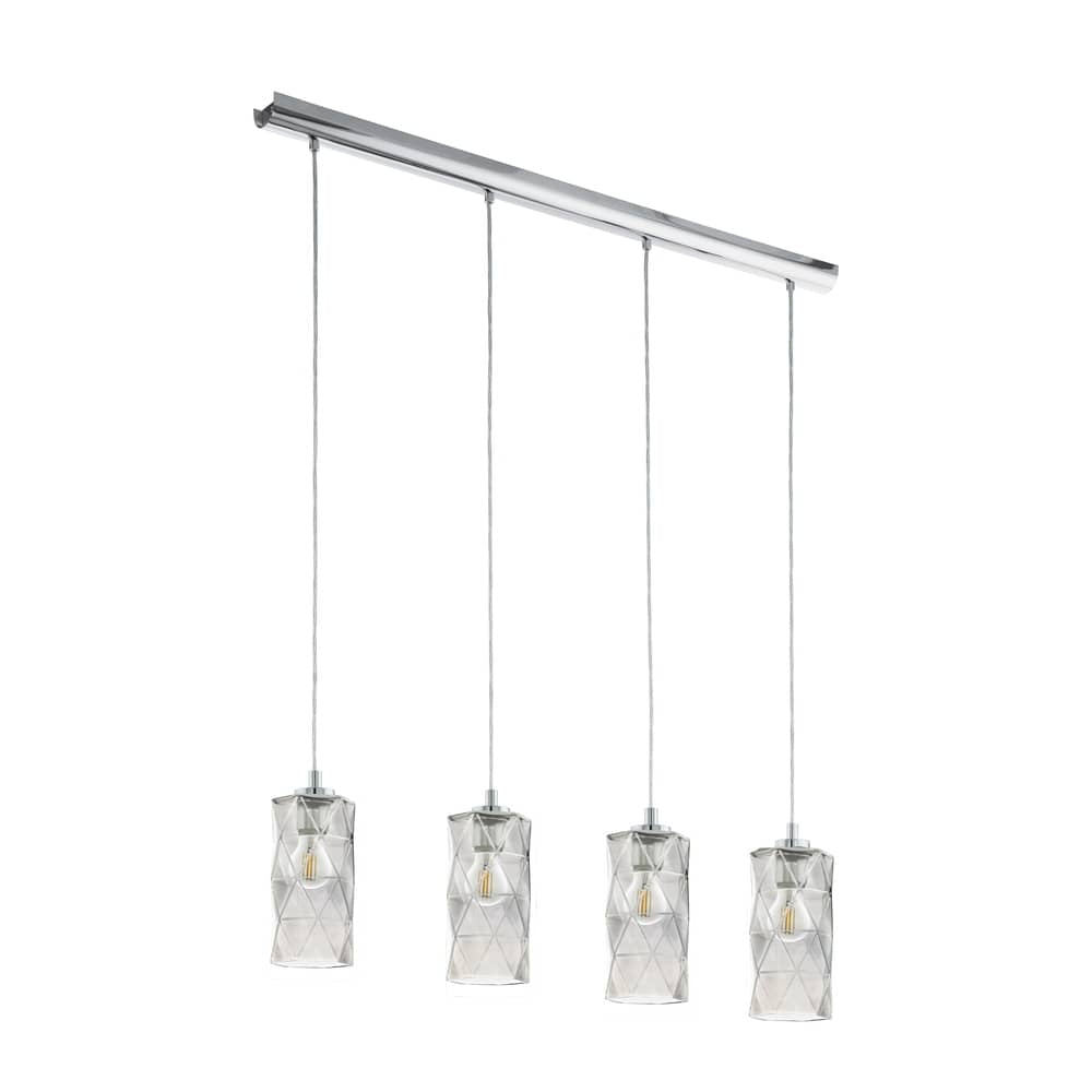 Suspension quatre lumières chromée avec abat-jours en verre facetté, vue de face sur fond blanc