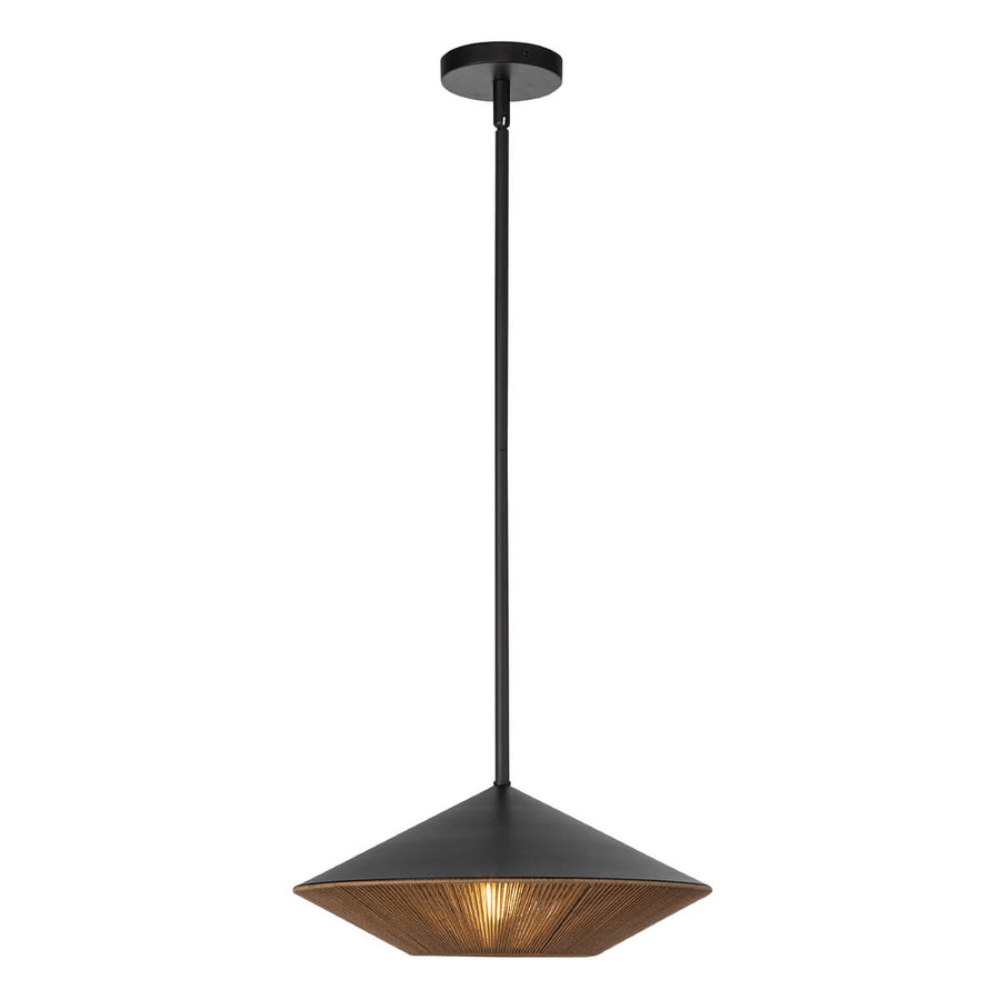 Vue de face du luminaire allumé, lumière chaude filtrant à travers le tressage