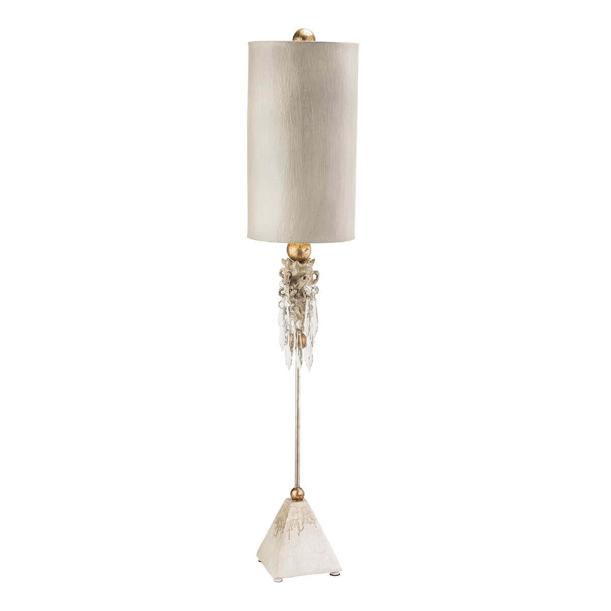Lampe à poser vue de face sur fond blanc, abat-jour cylindrique et pampilles de cristal