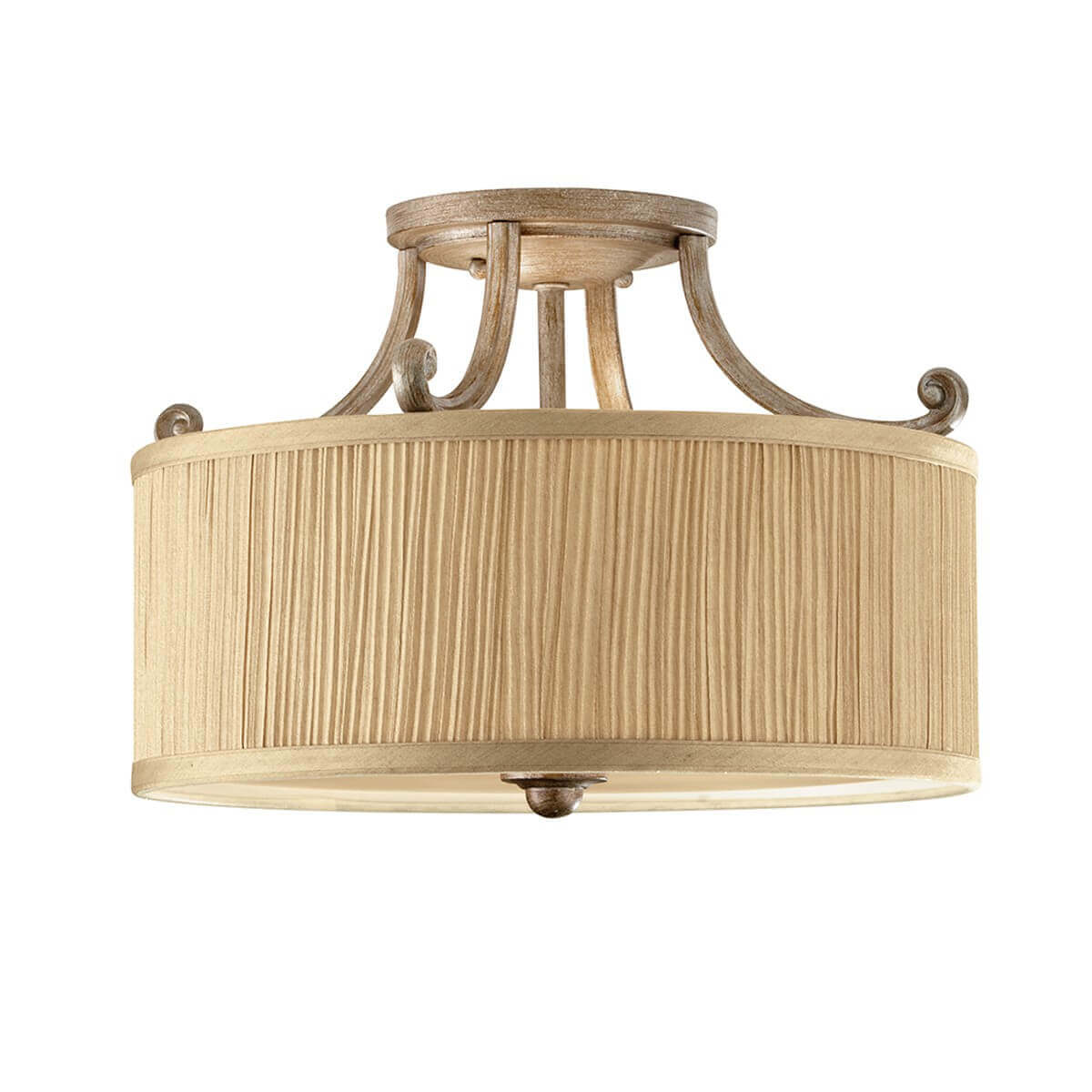 Plafonnier trois lumières vu de face, abat-jour cylindrique plissé beige et armature claire