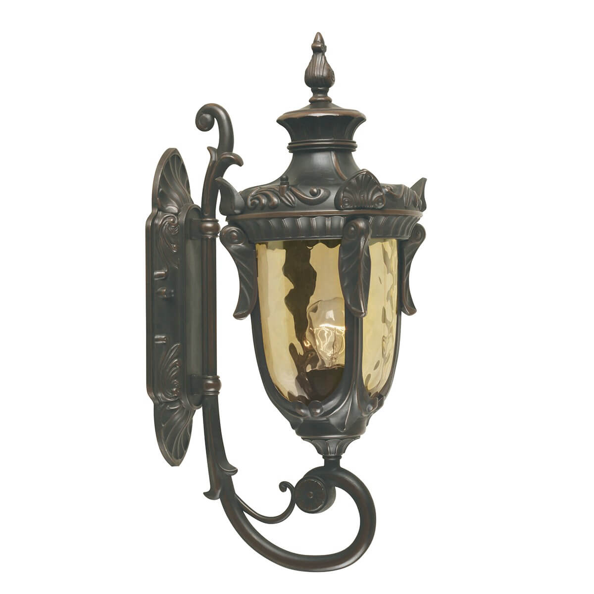 Applique murale extérieure en bronze patiné et verre ambré, vue de face sur fond blanc