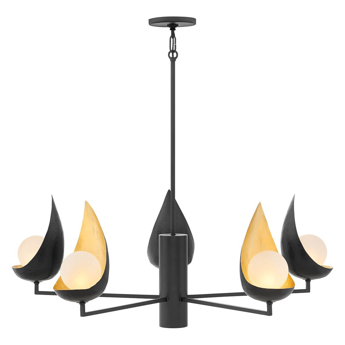 Lustre cinq lumières suspendu, vue de face sur fond blanc, pétales noirs et dorés