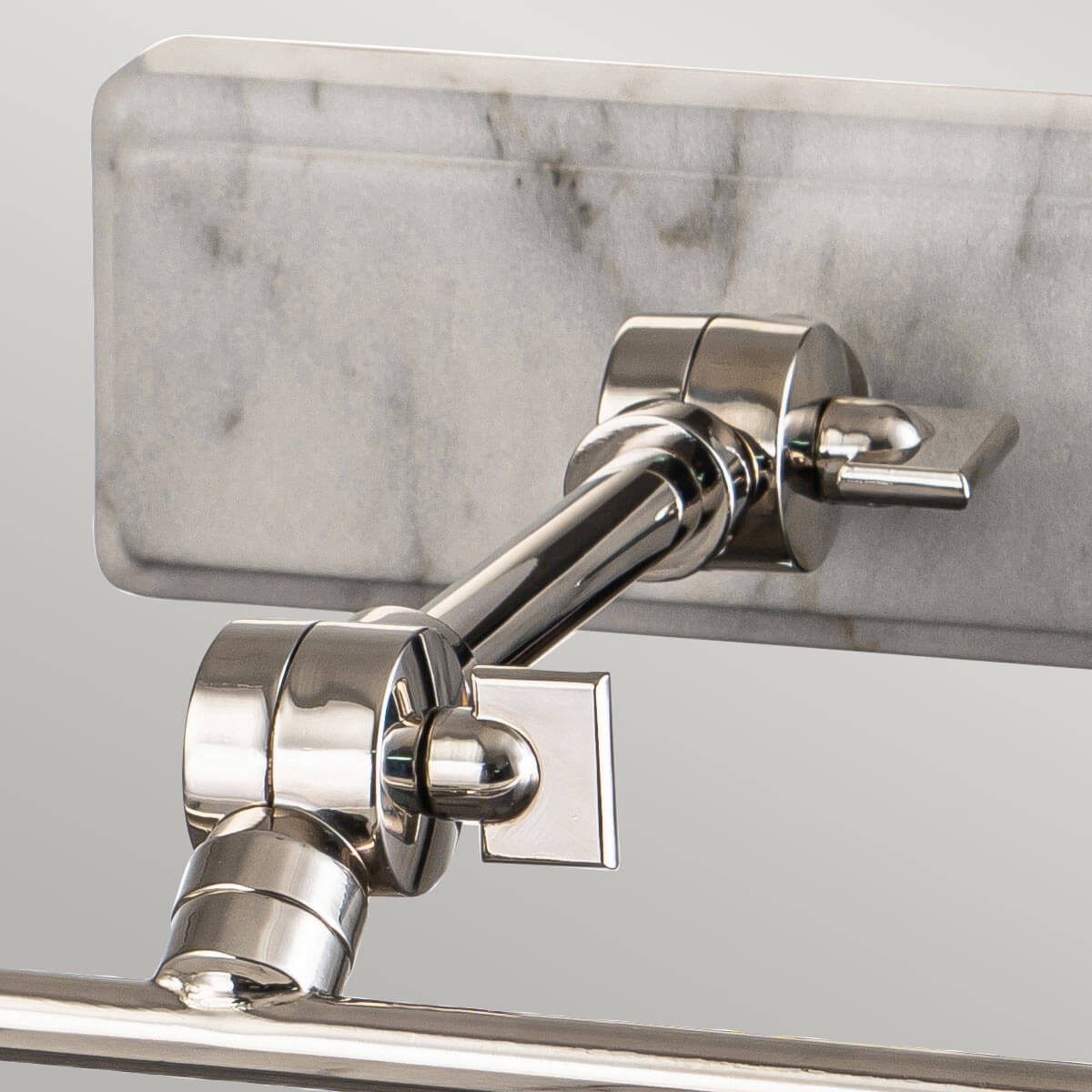 Applique murale Winchfield 2 lumières nickel poli et blanche