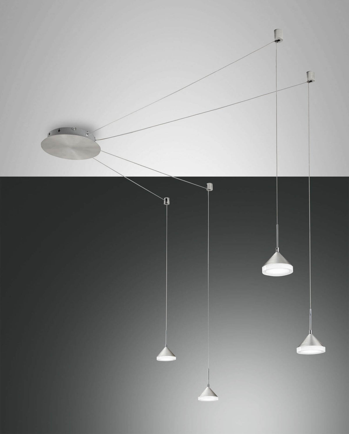 Suspension aluminium vue de face, cinq petits cônes fins suspendus par câbles
