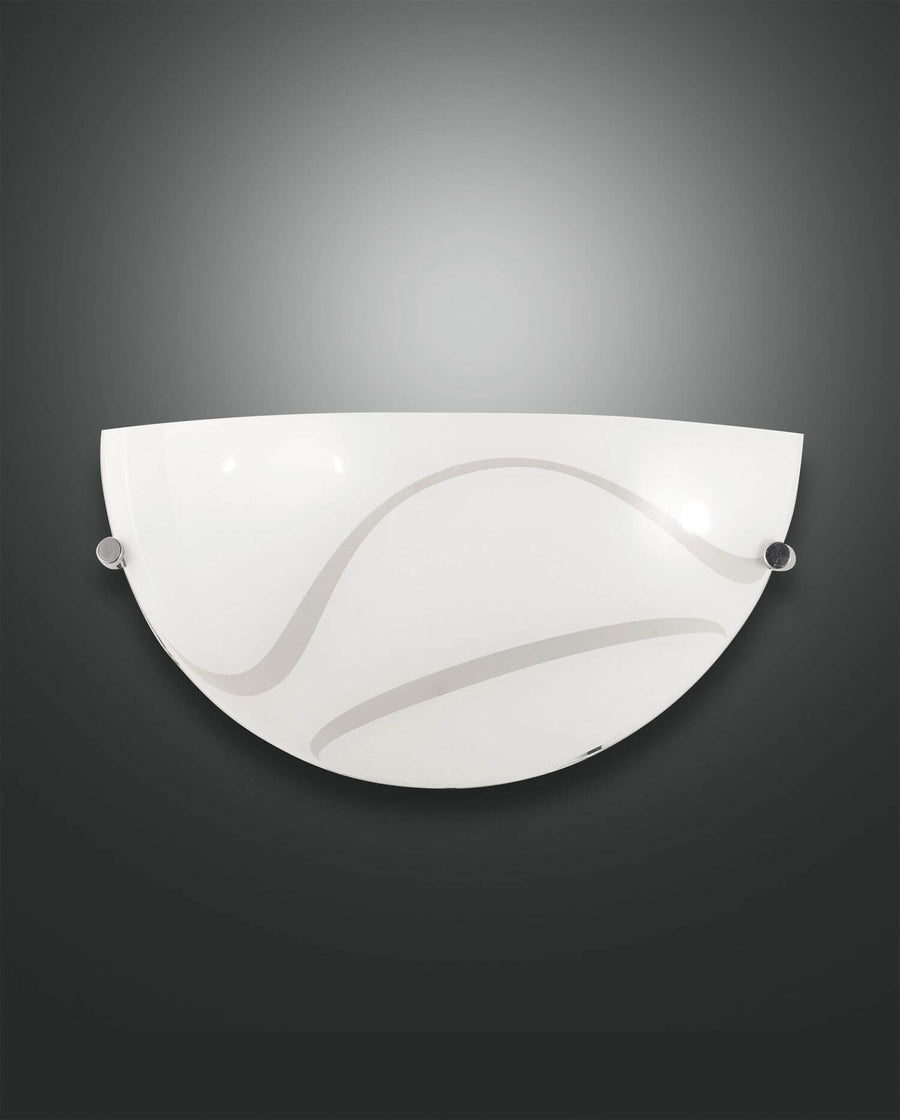 Applique murale blanche vue de face, verre dépoli orné de vagues cintrées