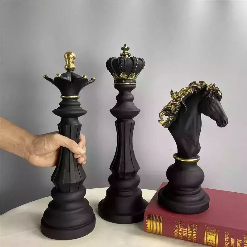 Figurines Échecs Résine Modernes | Kano - Designix Statuette Reine Noire