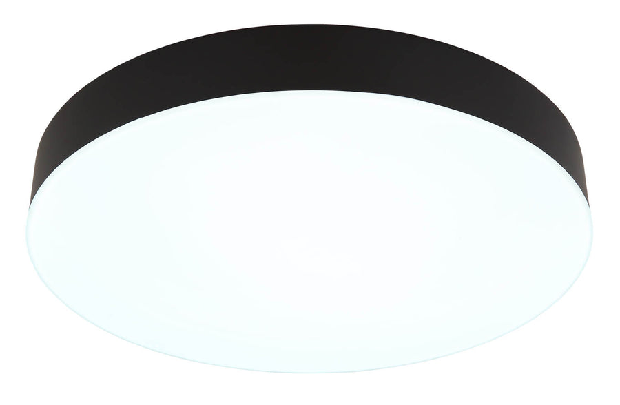 Plafonnier allumé en lumière froide, diffuseur blanc lumineux sous cerclage noir