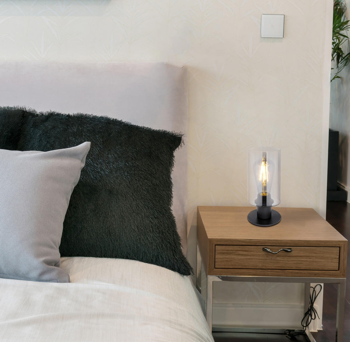 Lampe à poser Hadera noire mat