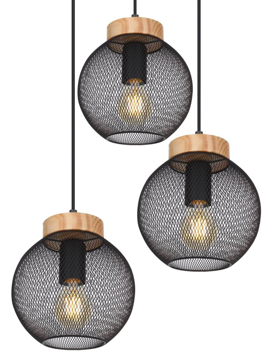 Gros plan sur la finition : grille métallique noire, pastille en bois clair et douille