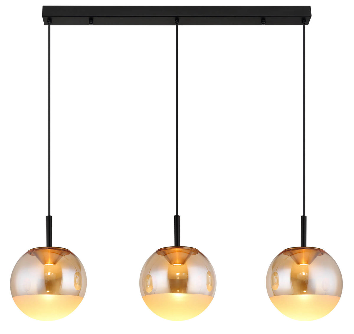 Vue centrée de la suspension noire avec ses trois globes en verre ambré suspendus.