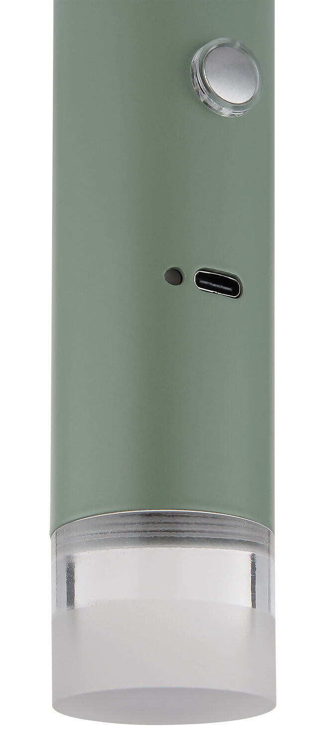Détail rapproché du bouton poussoir, du port USB-C et du bas de diffuseur