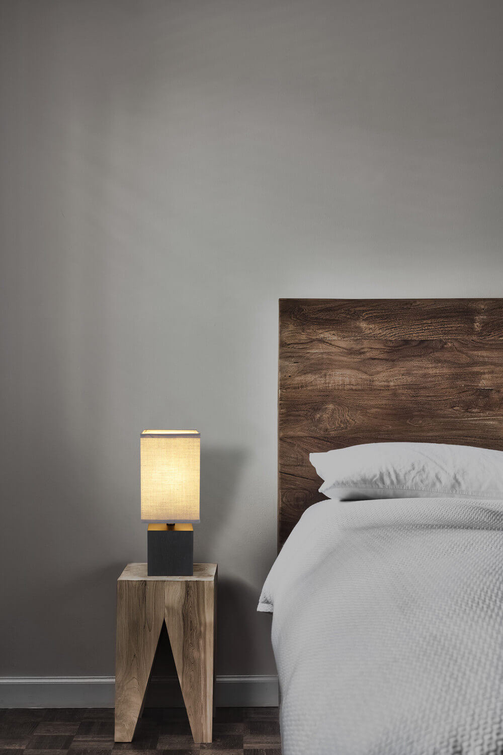 Lampe à poser Valentino noire et bois