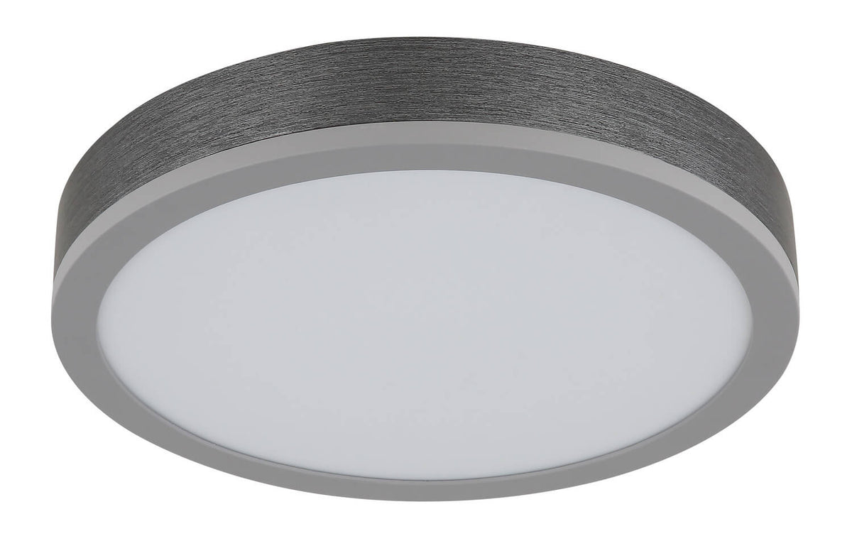 Vue en perspective du plafonnier éteint, diffuseur blanc et cerclage argenté