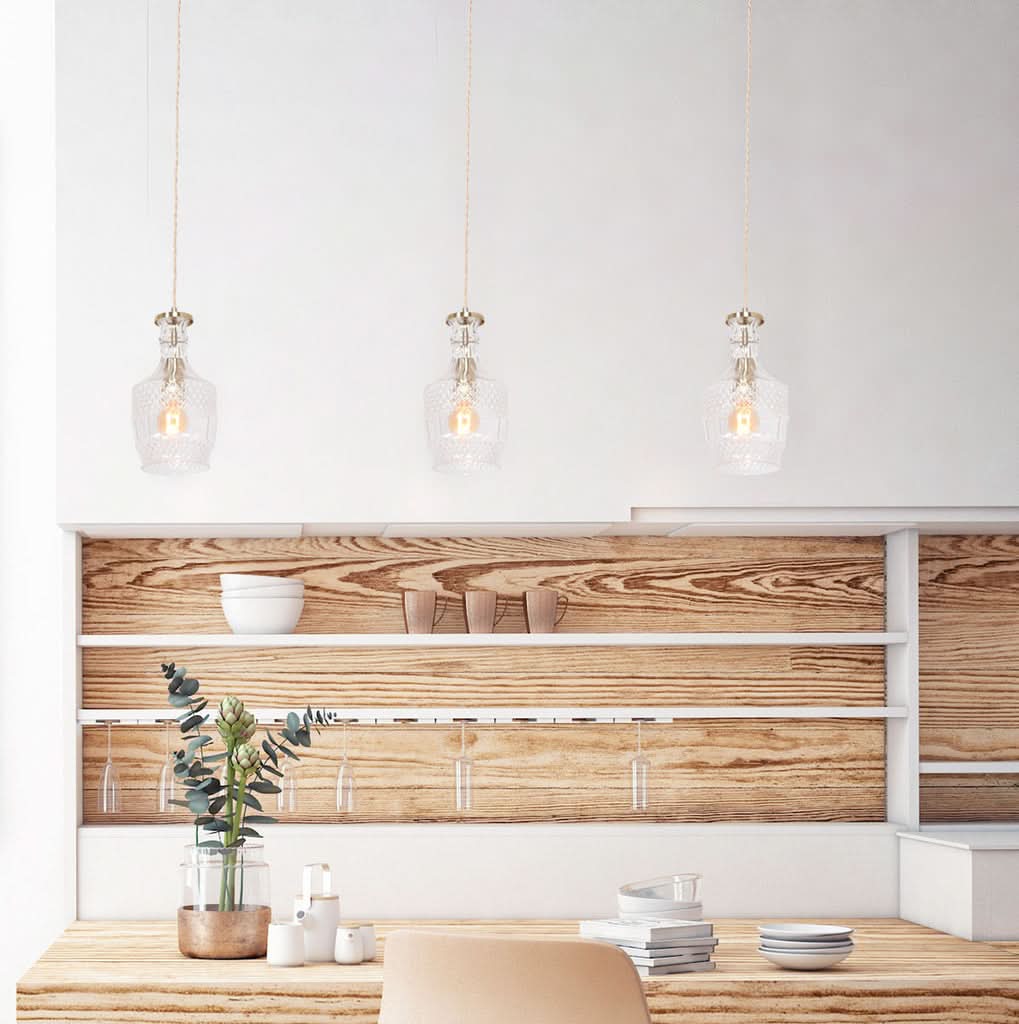 Suspension verre vintage transparent en carafe taillée, monture laiton | Grazio Designix