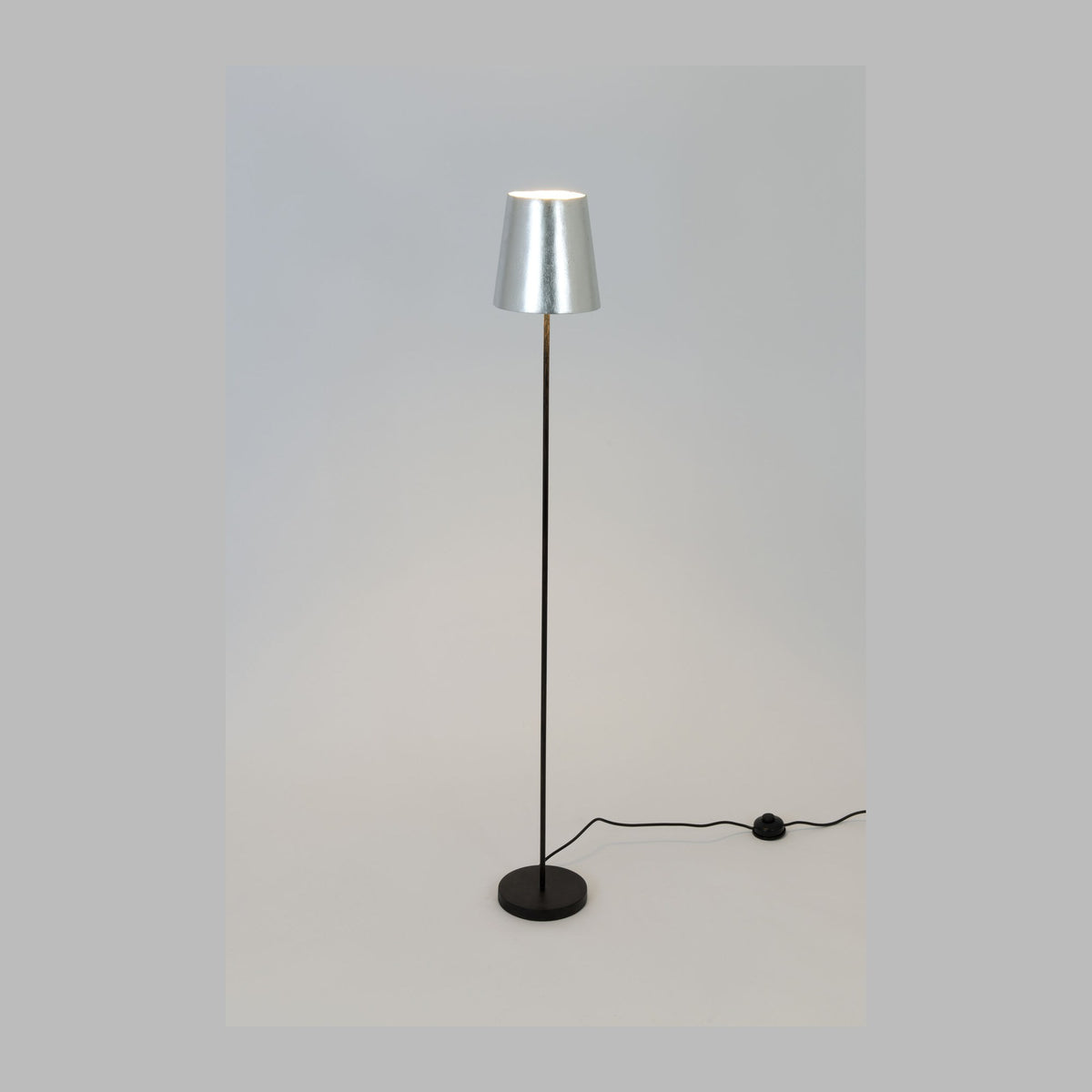 Lampadaire Meteor, Ø 18 cm