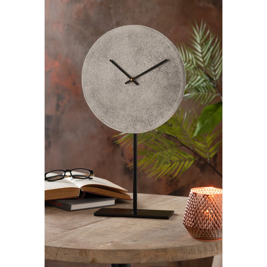 Horloge Métallique Argentée Sur Pied - Designix
