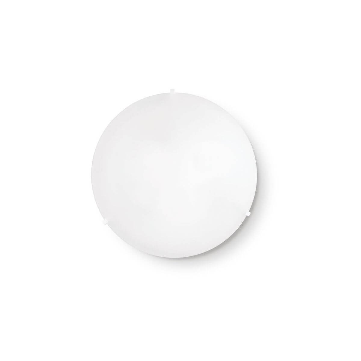 Plafonnier rond blanc en verre, diffuseur opale, vue de face sur fond blanc
