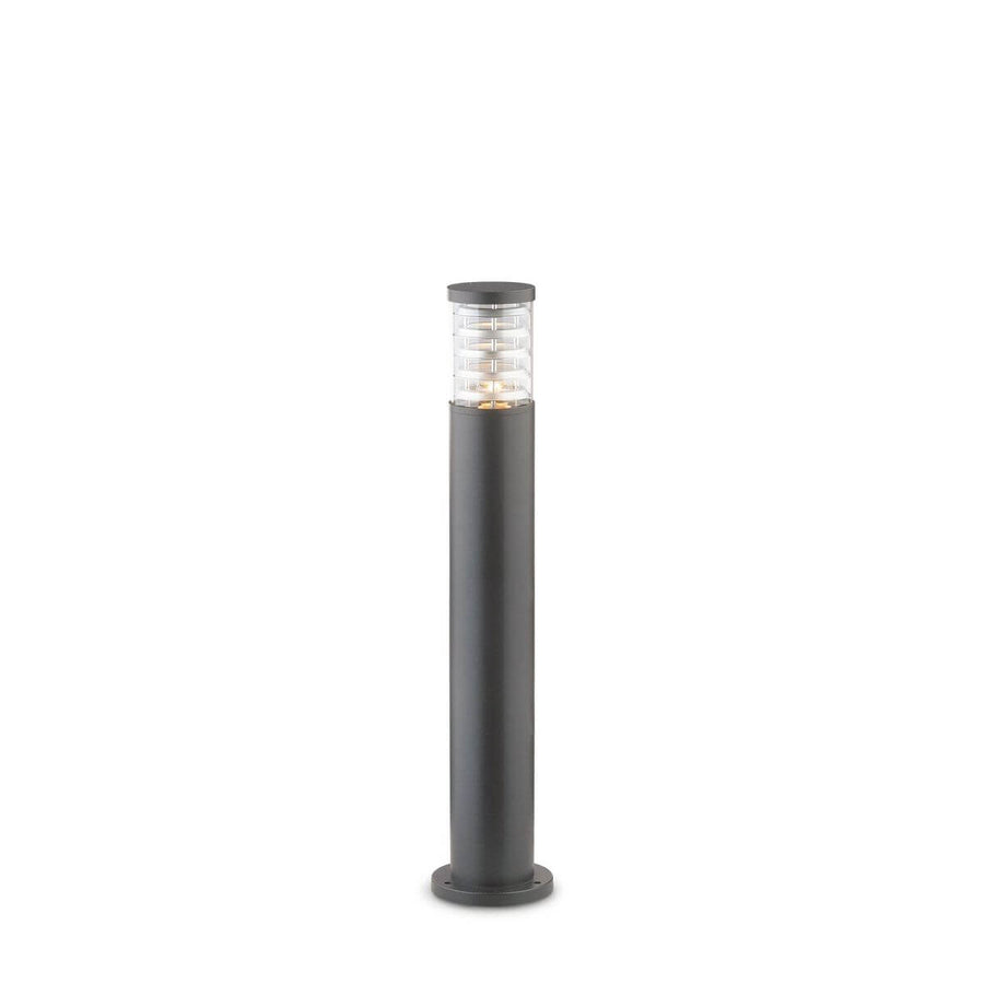 Lampadaire extérieur anthracite présenté de face sur fond blanc