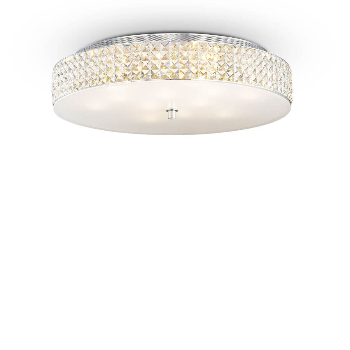 Plafonnier rond vu de face sur fond blanc, bordure en cristal taillé et diffuseur blanc