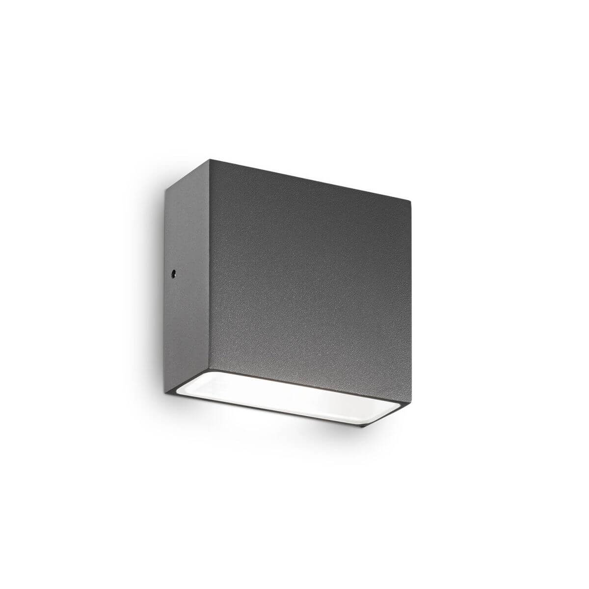 Applique extérieure anthracite cubique vue de trois quarts, éclairage diffus vers le bas
