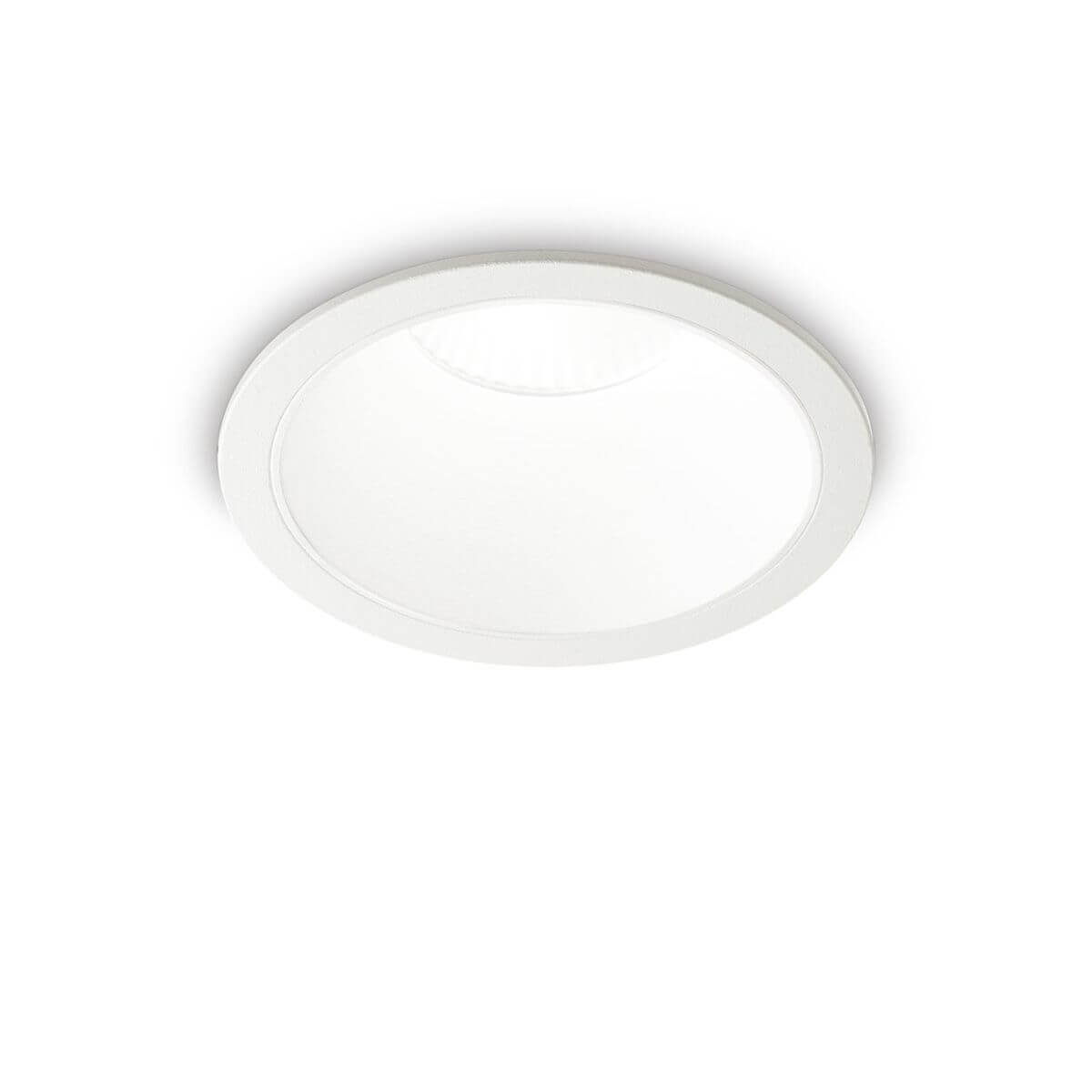 Vue de face du spot encastrable blanc rond avec diffuseur opaque et collerette fine