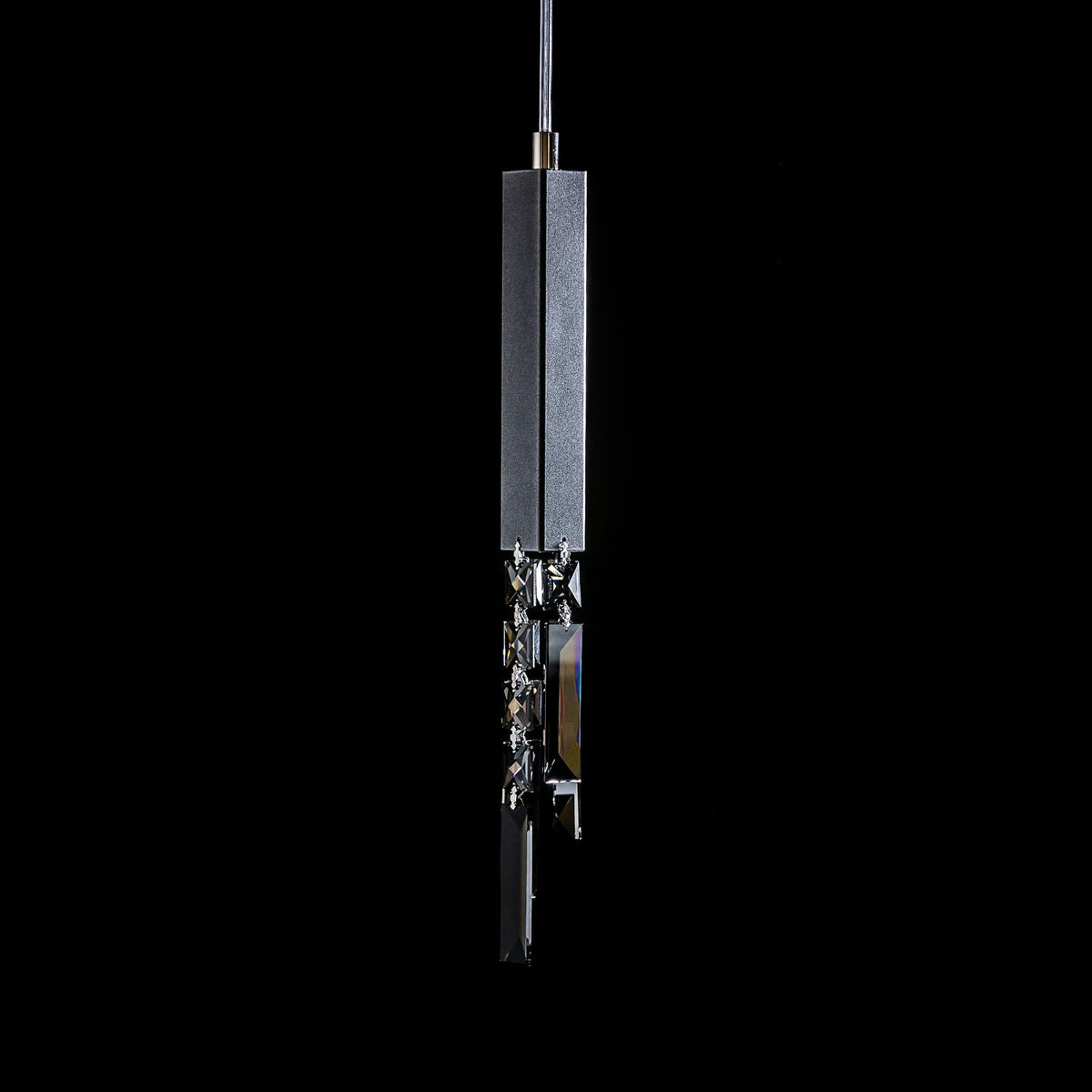 Suspension moderne LE-TRI-104