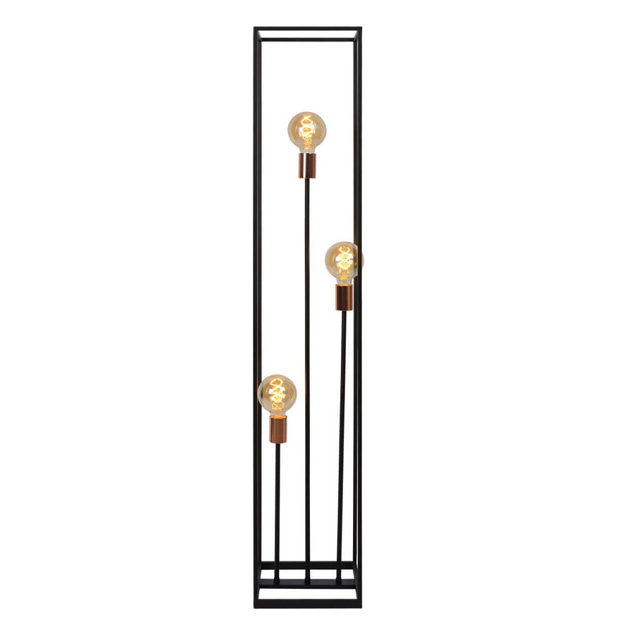 Face avant du lampadaire noir avec trois ampoules rondes transparentes