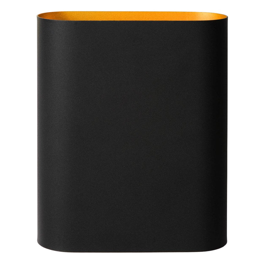 Vue de face du luminaire cylindrique noir à intérieur doré, fond blanc.