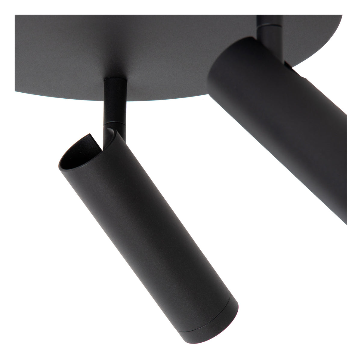 Détail de l'articulation et des tubes cylindriques noirs mats, spots éteints