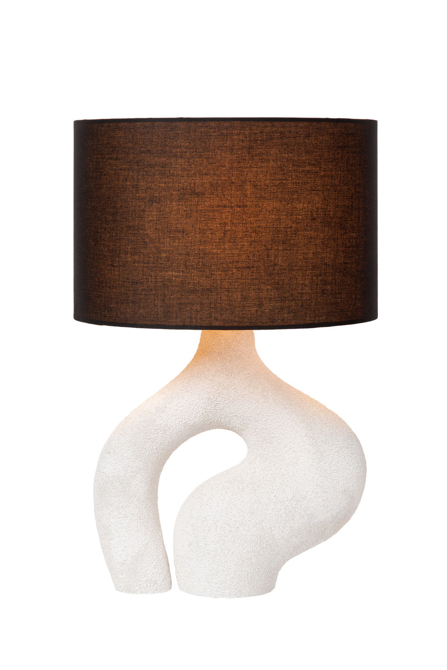 Vue rapprochée du luminaire montrant le pied blanc texturé et l'abat-jour rond.